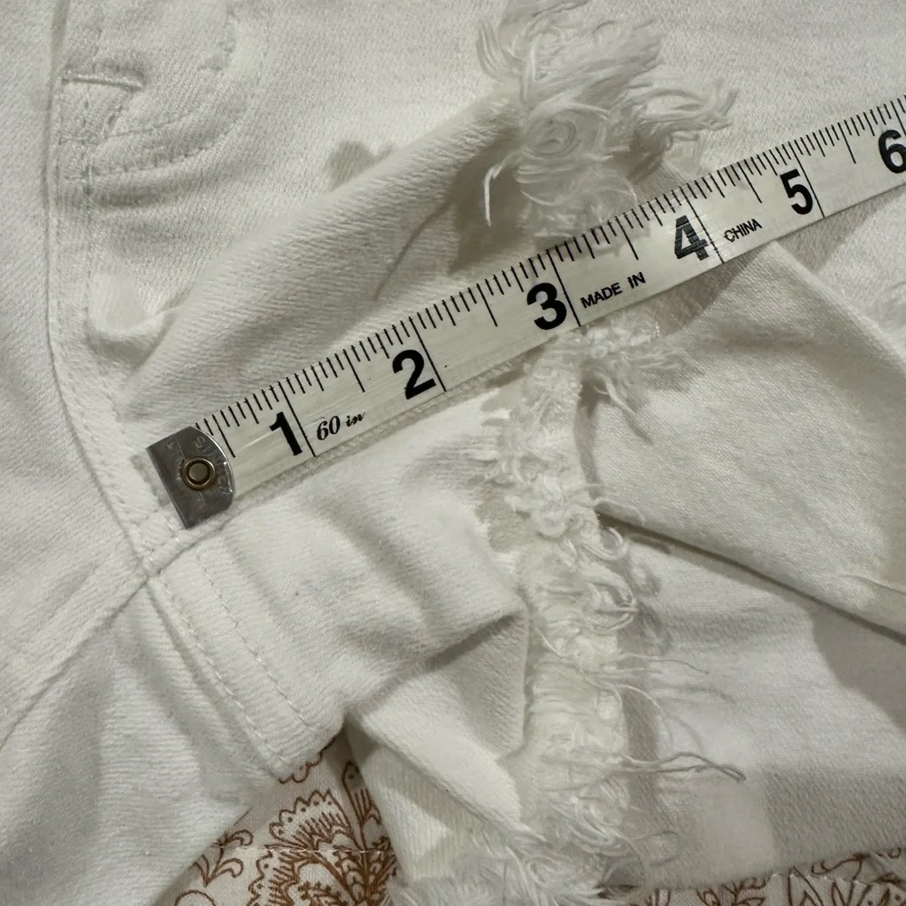 Vervet Women's White Denim Shorts